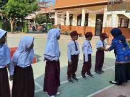 HUT RI